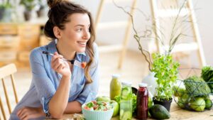 Sąmoningas valgymas: Patarimai, kaip sukurti sveiką santykį su maistu